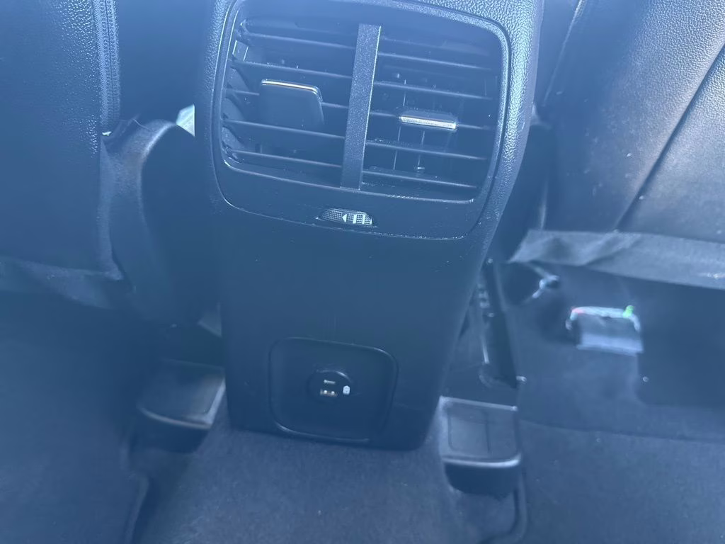 2022 White Ford Escape SEL AWD SUV