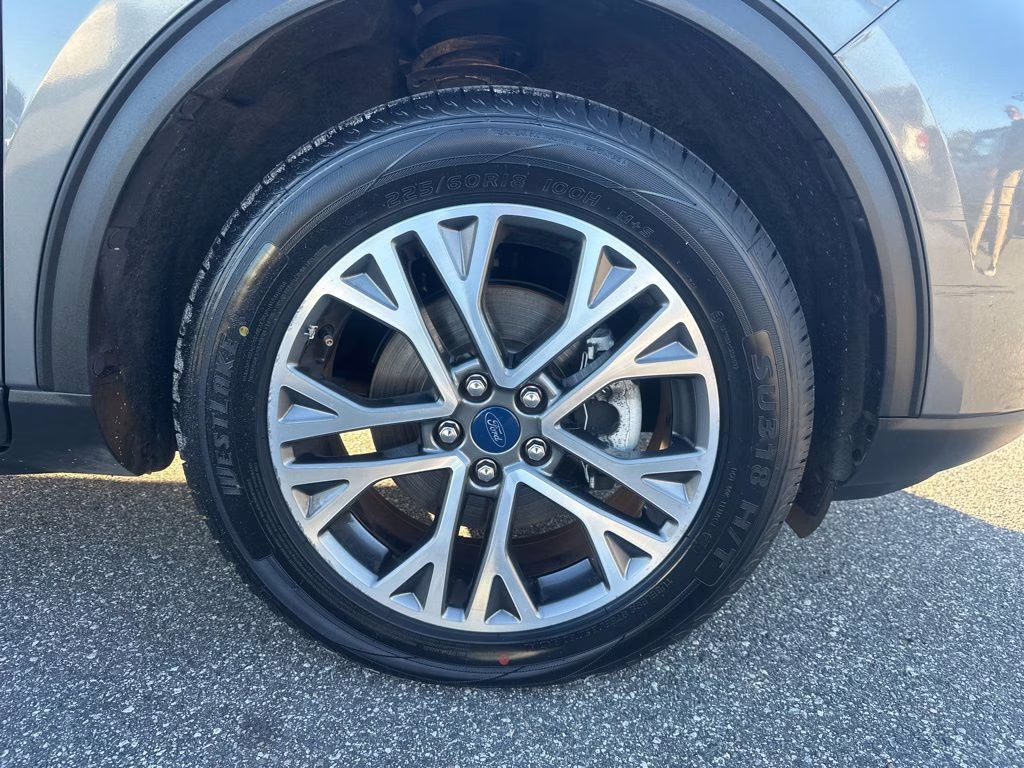 2022 Gray Ford Escape SEL AWD SUV