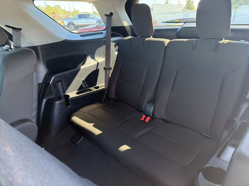 2021 Black Ford Explorer XLT 4X4 SUV
