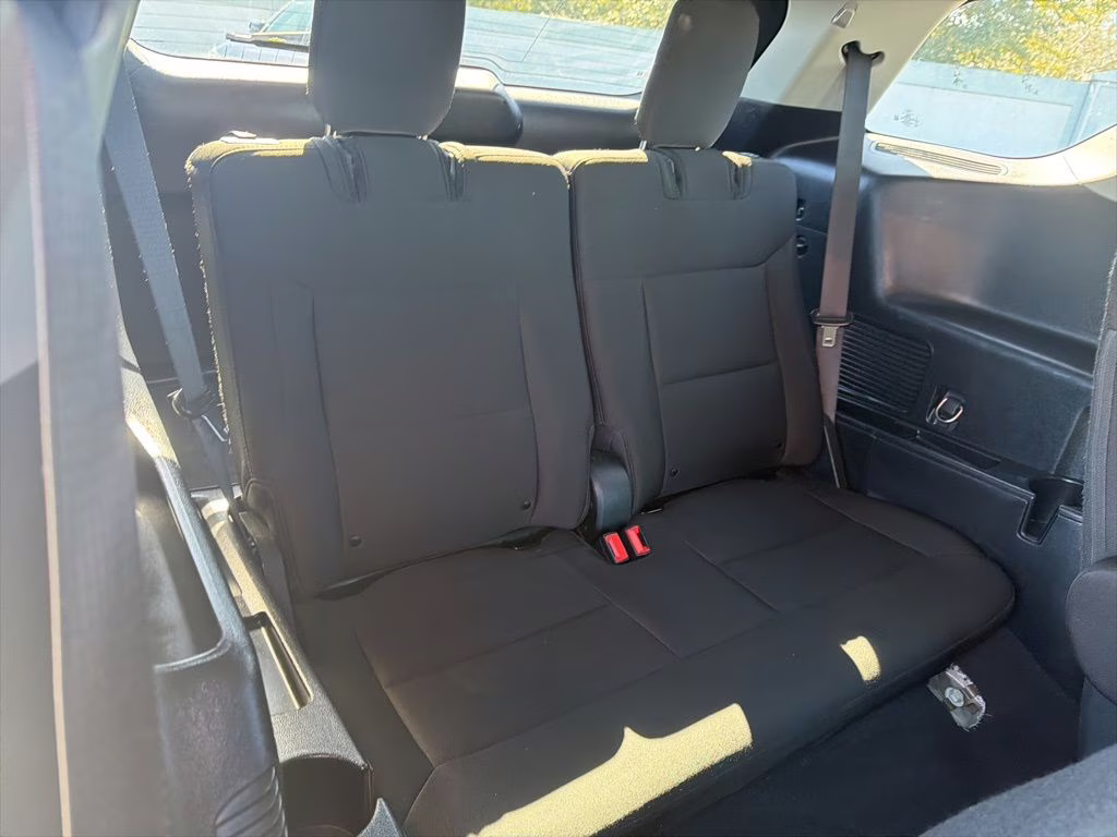 2021 Black Ford Explorer XLT 4X4 SUV
