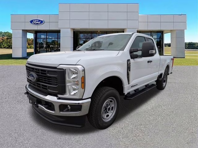 2026 Oxford White Ford Super Duty F-250 SRW XL 4X4 Truck