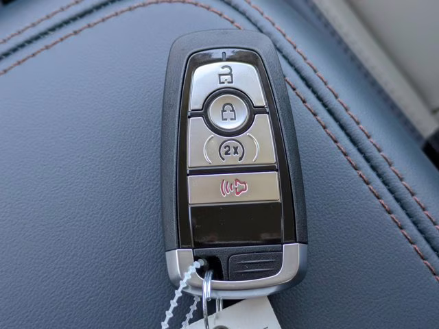 2026 Gray Metallic Ford Maverick LARIAT AWD Truck