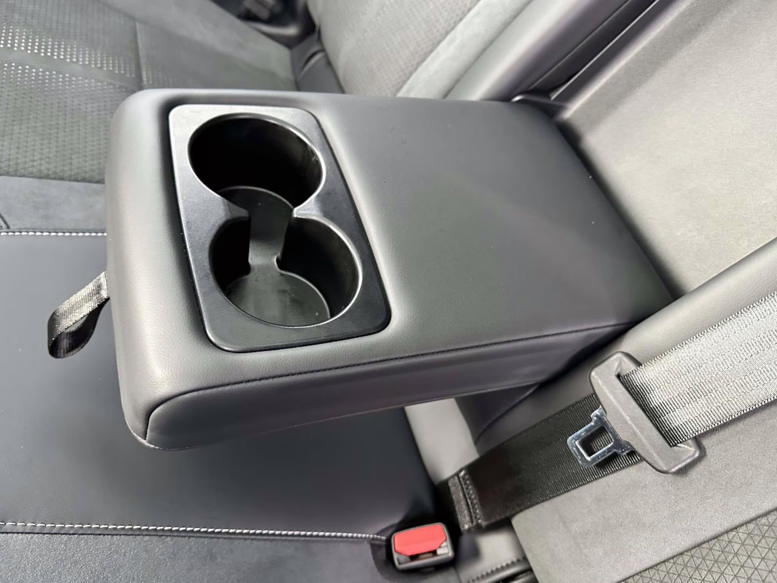 2025 Star White Metallic Tri-Coat Ford Mustang Mach-E GT AWD AWD SUV