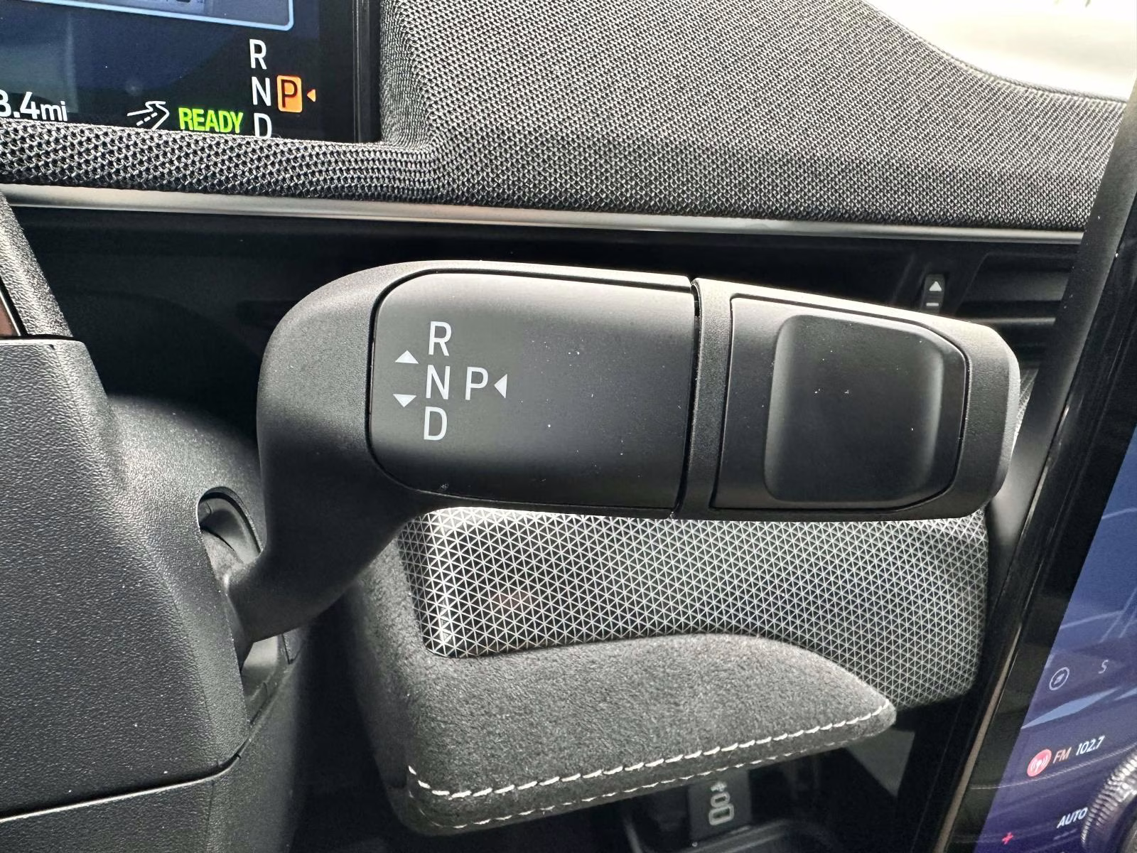 2025 Star White Metallic Tri-Coat Ford Mustang Mach-E GT AWD AWD SUV