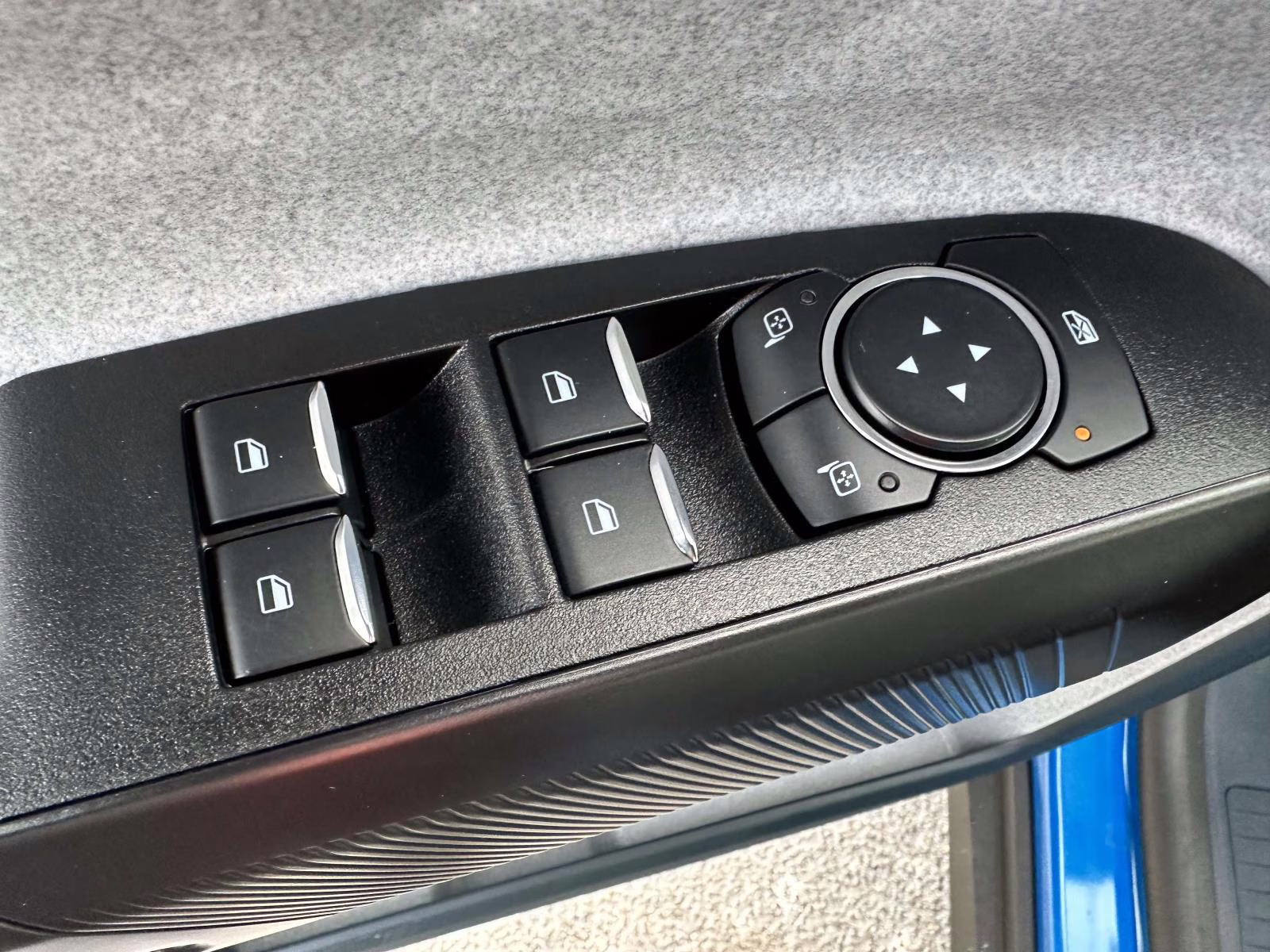 2025 Velocity Blue Ford Maverick XLT AWD SuperCrew AWD Truck