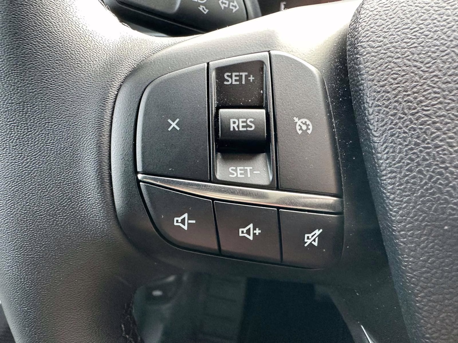 2025 Velocity Blue Ford Maverick XLT AWD SuperCrew AWD Truck