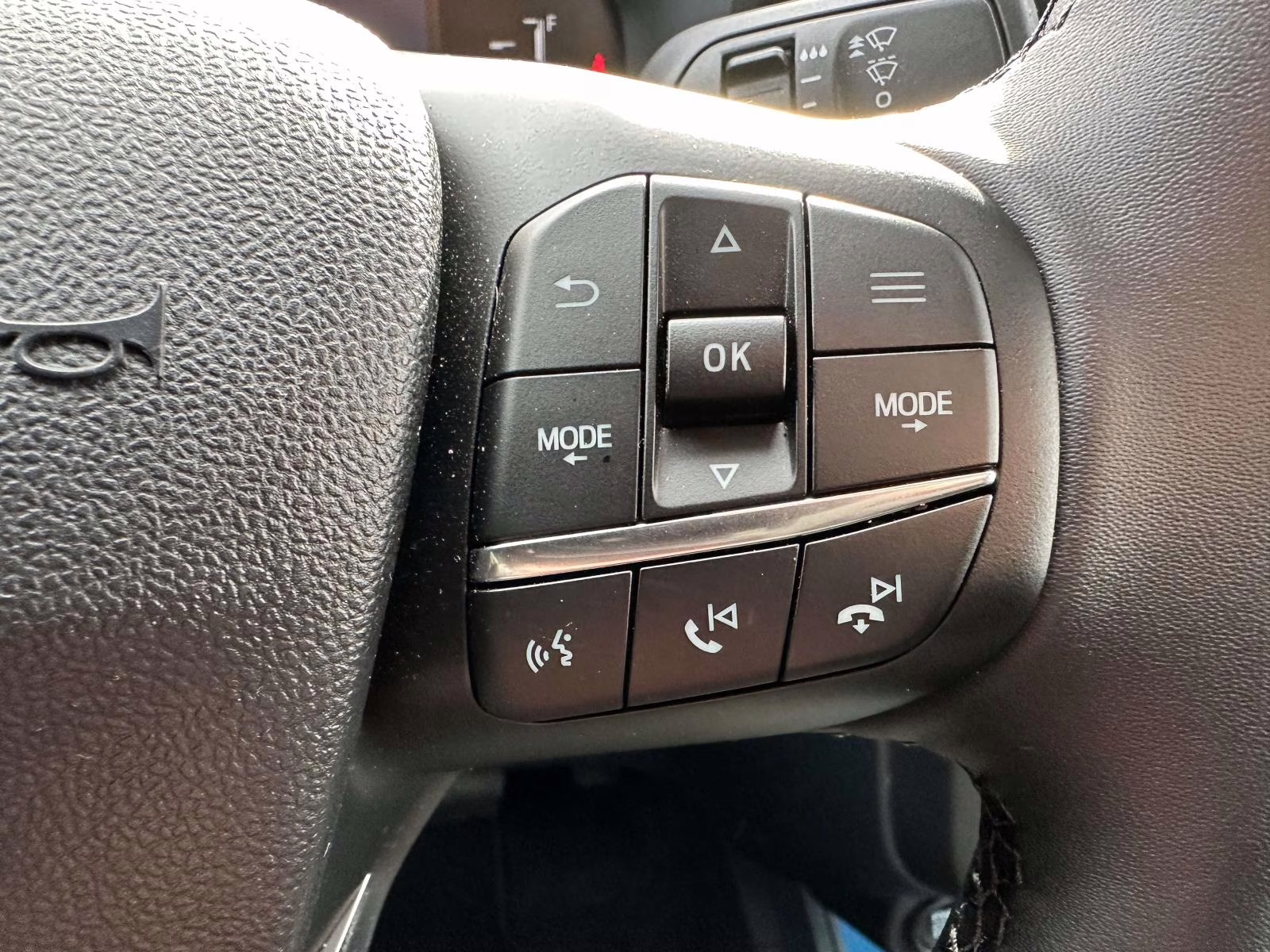 2025 Velocity Blue Ford Maverick XLT AWD SuperCrew AWD Truck