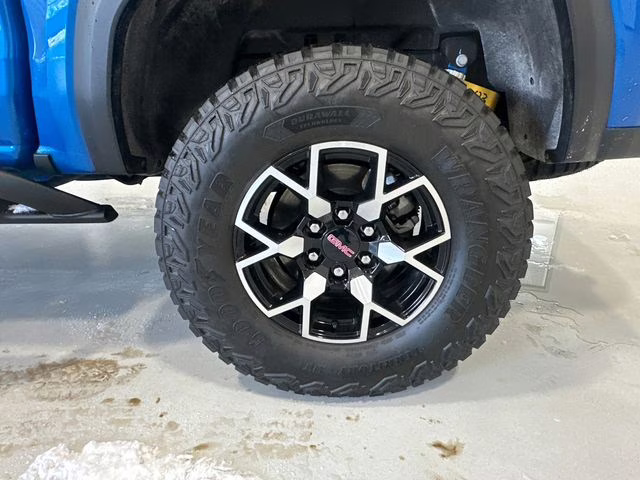2024 Dynamic Blue Metallic GMC Canyon AT4X 4X4 Truck