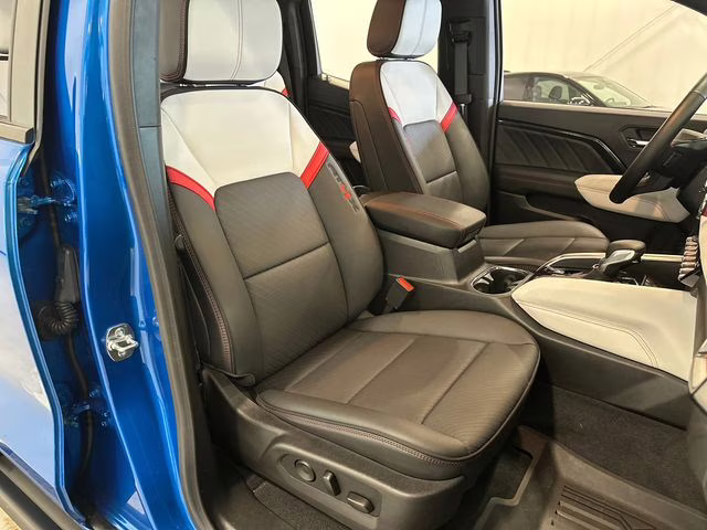 2024 Dynamic Blue Metallic GMC Canyon AT4X 4X4 Truck