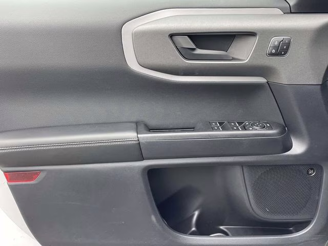 2025 Oxford White Ford Bronco Sport Outer Banks 4X4 SUV