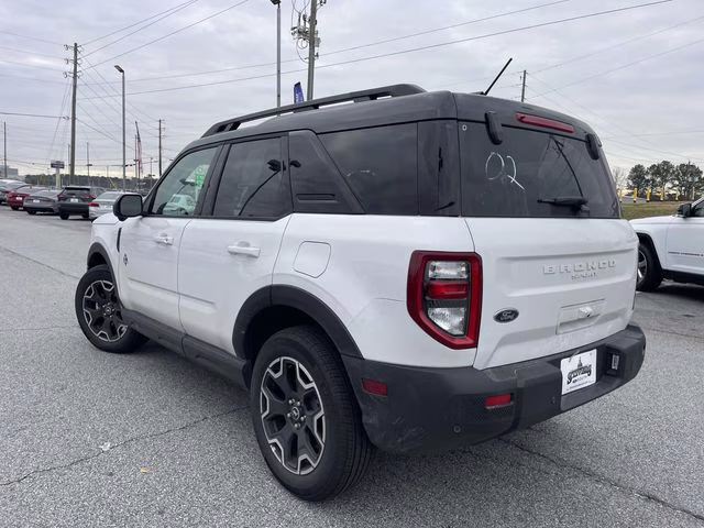 2025 Oxford White Ford Bronco Sport Outer Banks 4X4 SUV