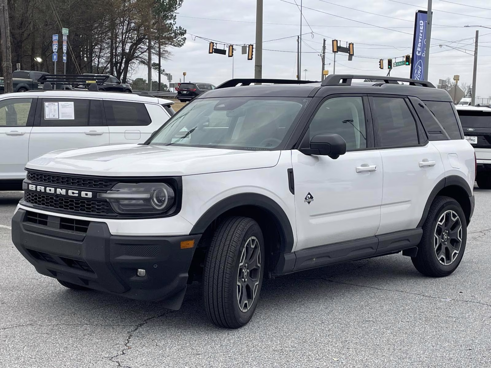 2025 Oxford White Ford Bronco Sport Outer Banks 4X4 SUV