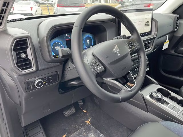 2025 Oxford White Ford Bronco Sport Outer Banks 4X4 SUV