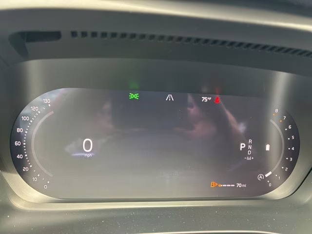 2026 Crystal White Volvo XC40 B5 Ultra AWD SUV