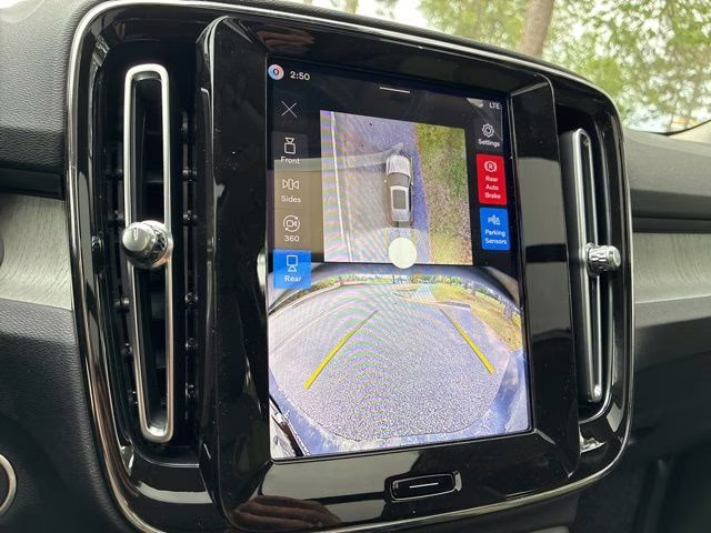 2026 Crystal White Volvo XC40 B5 Ultra AWD SUV