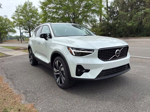 2026 Crystal White Volvo XC40 B5 Ultra AWD SUV