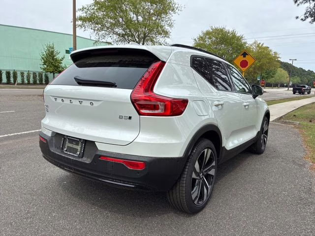 2026 Crystal White Volvo XC40 B5 Ultra AWD SUV