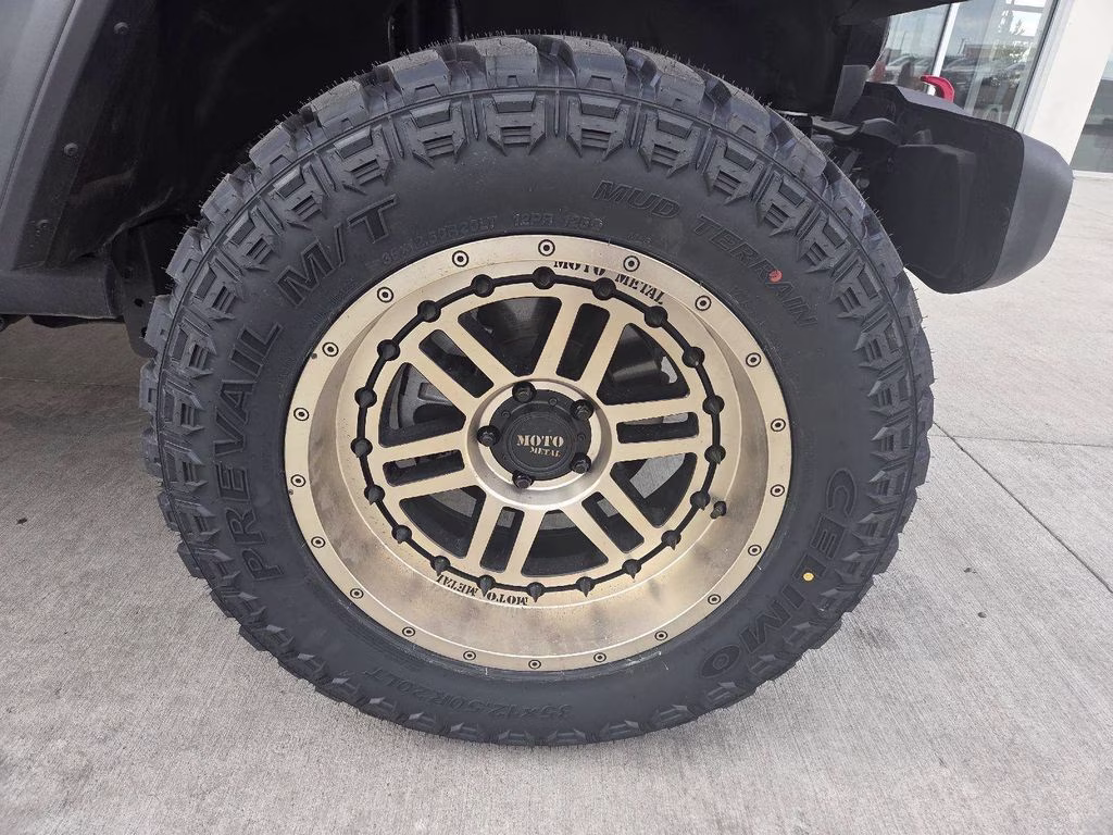 2025 Black Clearcoat Jeep Wrangler Rubicon 4X4 SUV