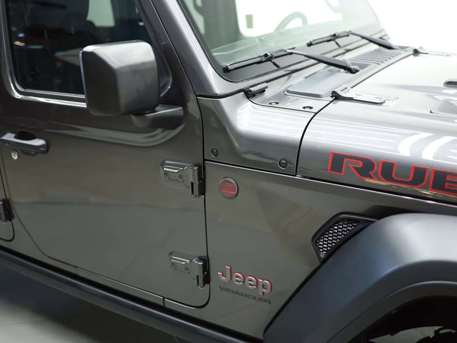 2025 Granite Crystal Metallic Jeep Wrangler Rubicon 4X4 SUV