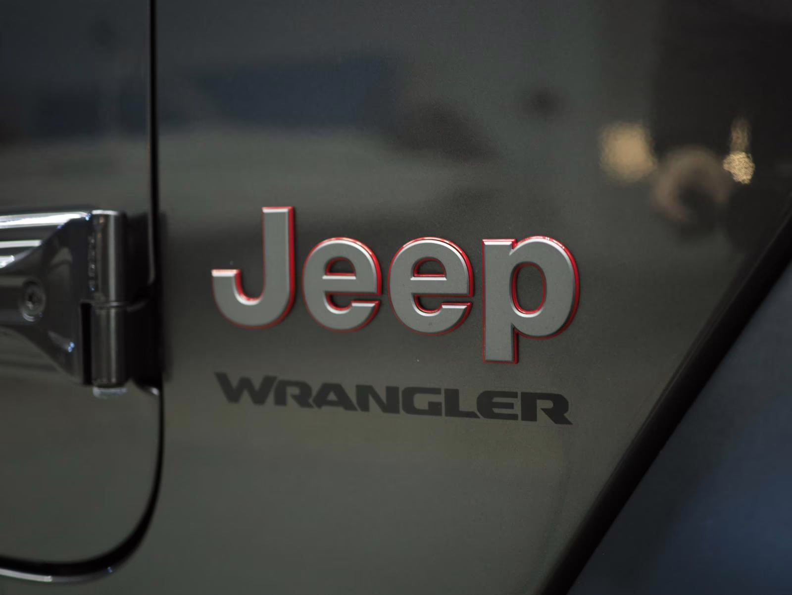 2025 Granite Crystal Metallic Jeep Wrangler Rubicon 4X4 SUV