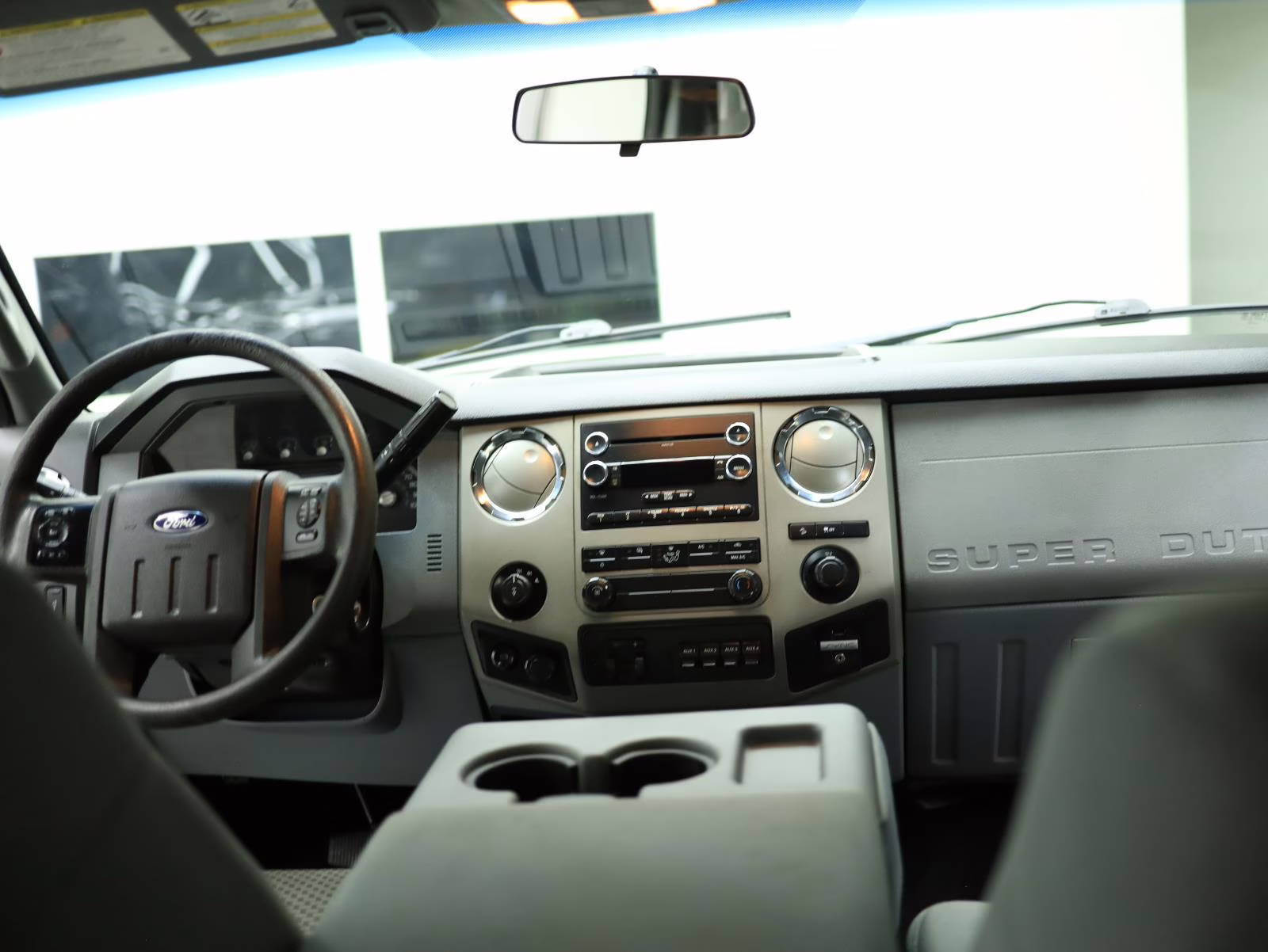 2015 Tuxedo Black Metallic Ford Super Duty F-350 SRW XLT 4X4 Truck