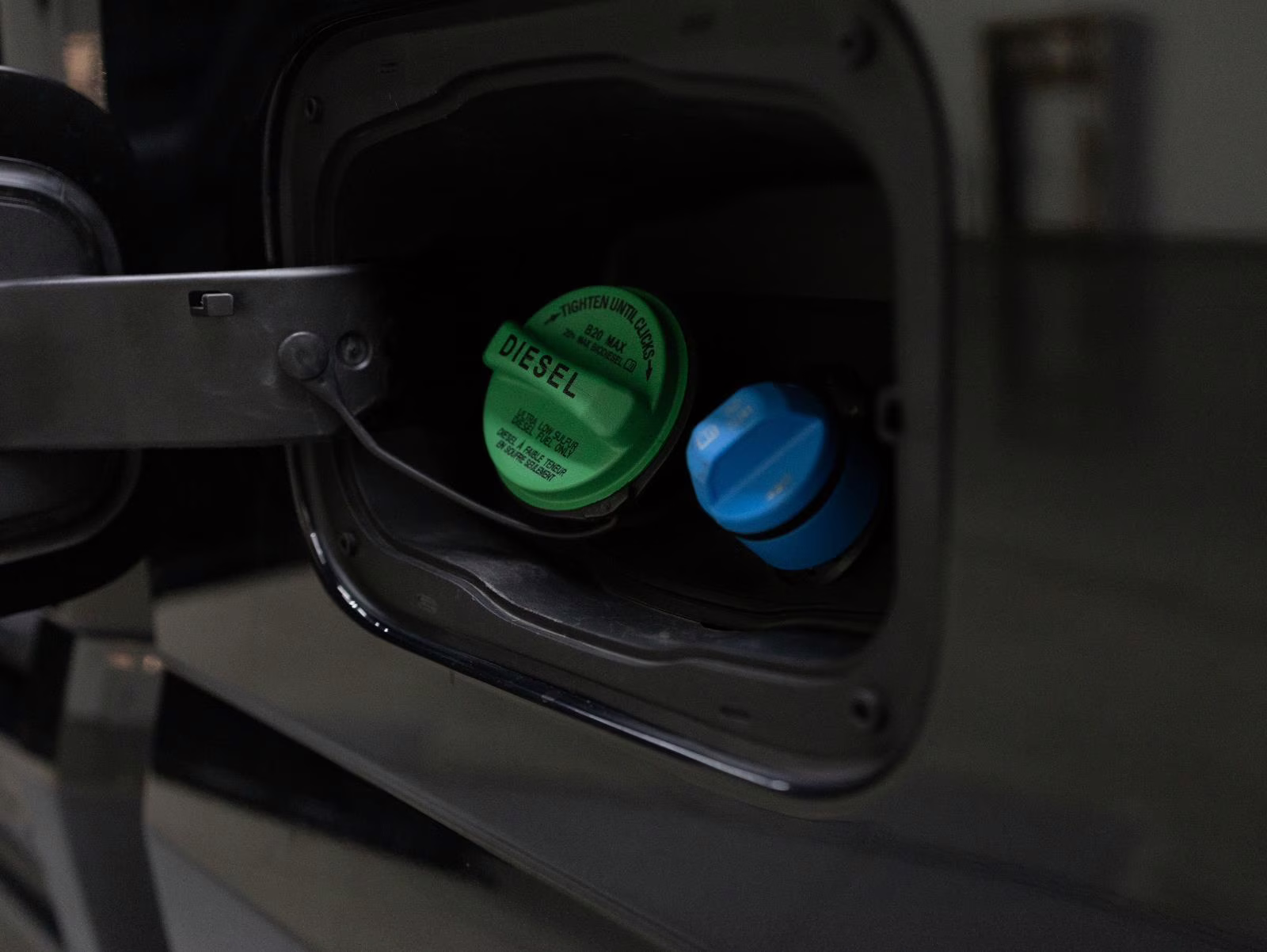 2017 Shadow Black Ford Super Duty F-450 DRW Platinum 4X4 Truck