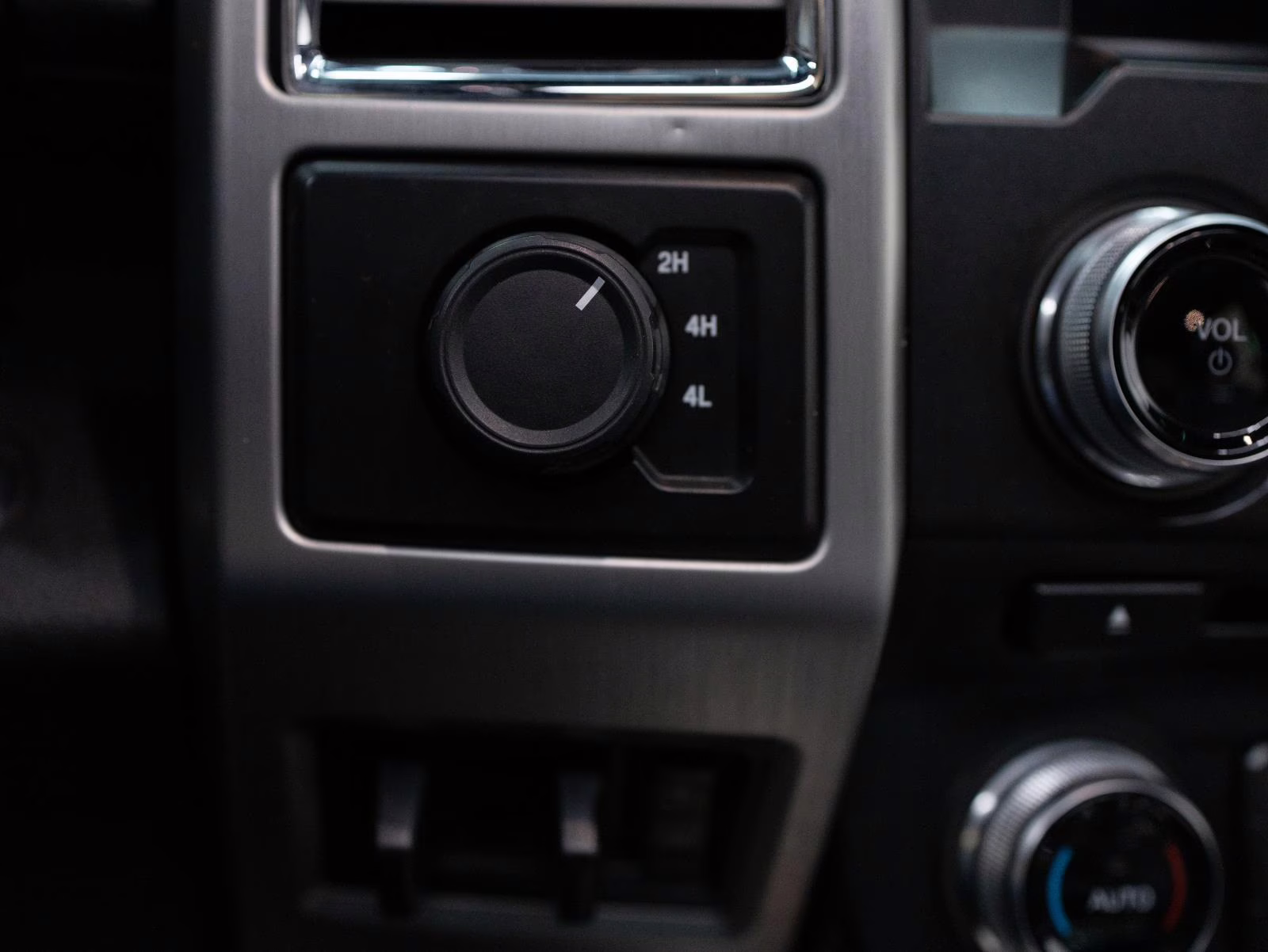 2017 Shadow Black Ford Super Duty F-450 DRW Platinum 4X4 Truck