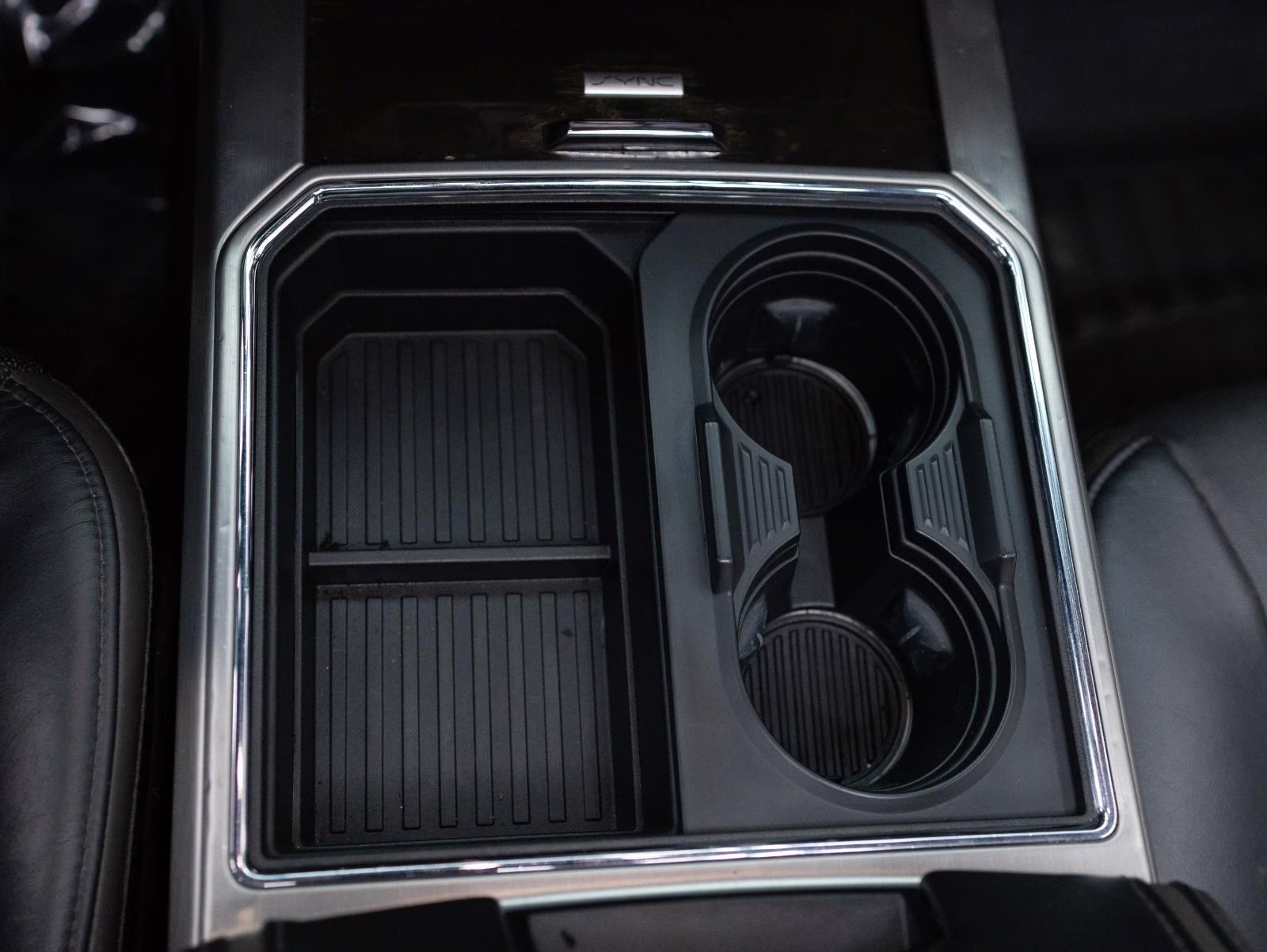 2017 Shadow Black Ford Super Duty F-450 DRW Platinum 4X4 Truck