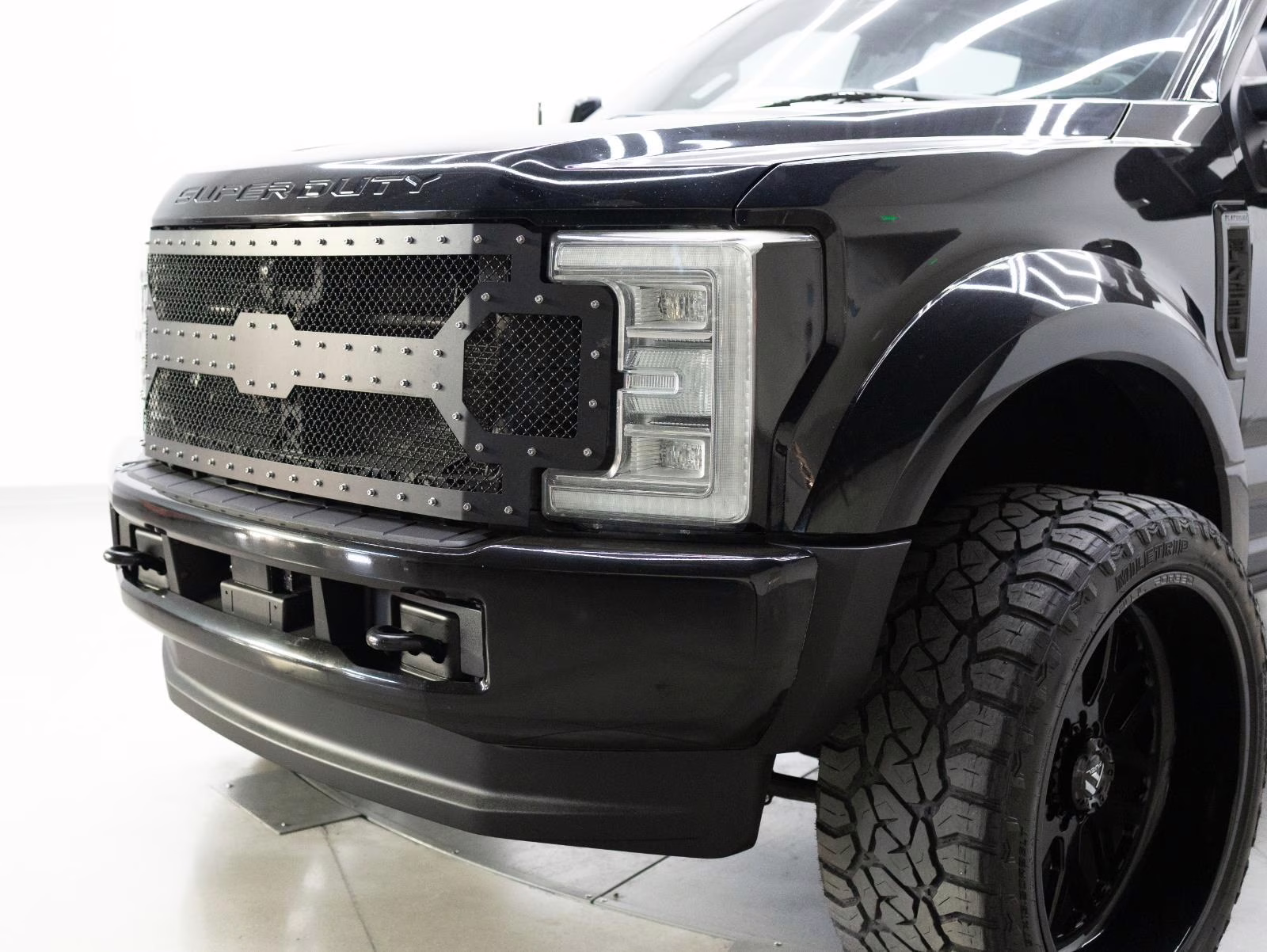 2017 Shadow Black Ford Super Duty F-450 DRW Platinum 4X4 Truck