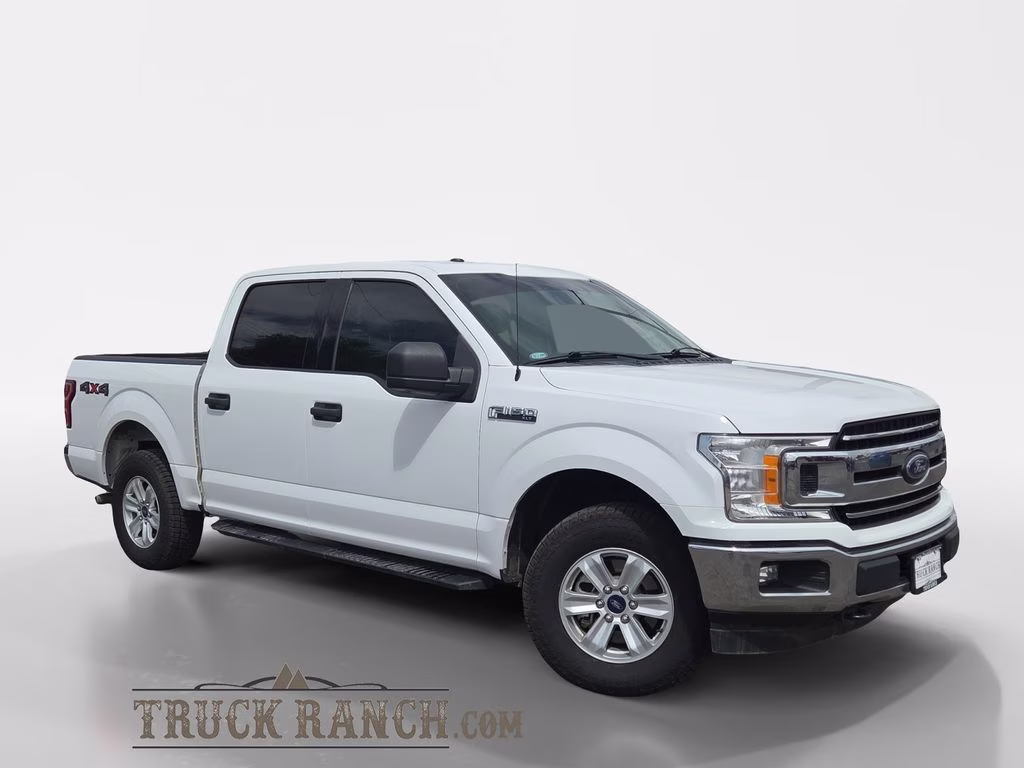2018 White Ford F-150 XL 4X4 Truck