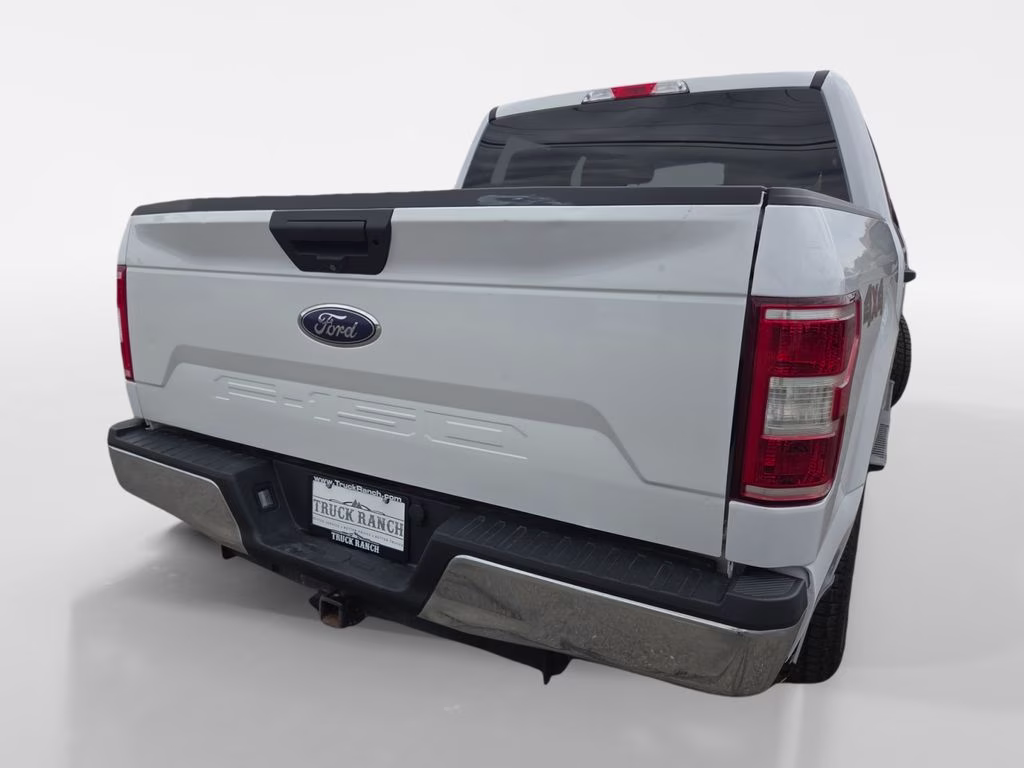 2018 White Ford F-150 XL 4X4 Truck