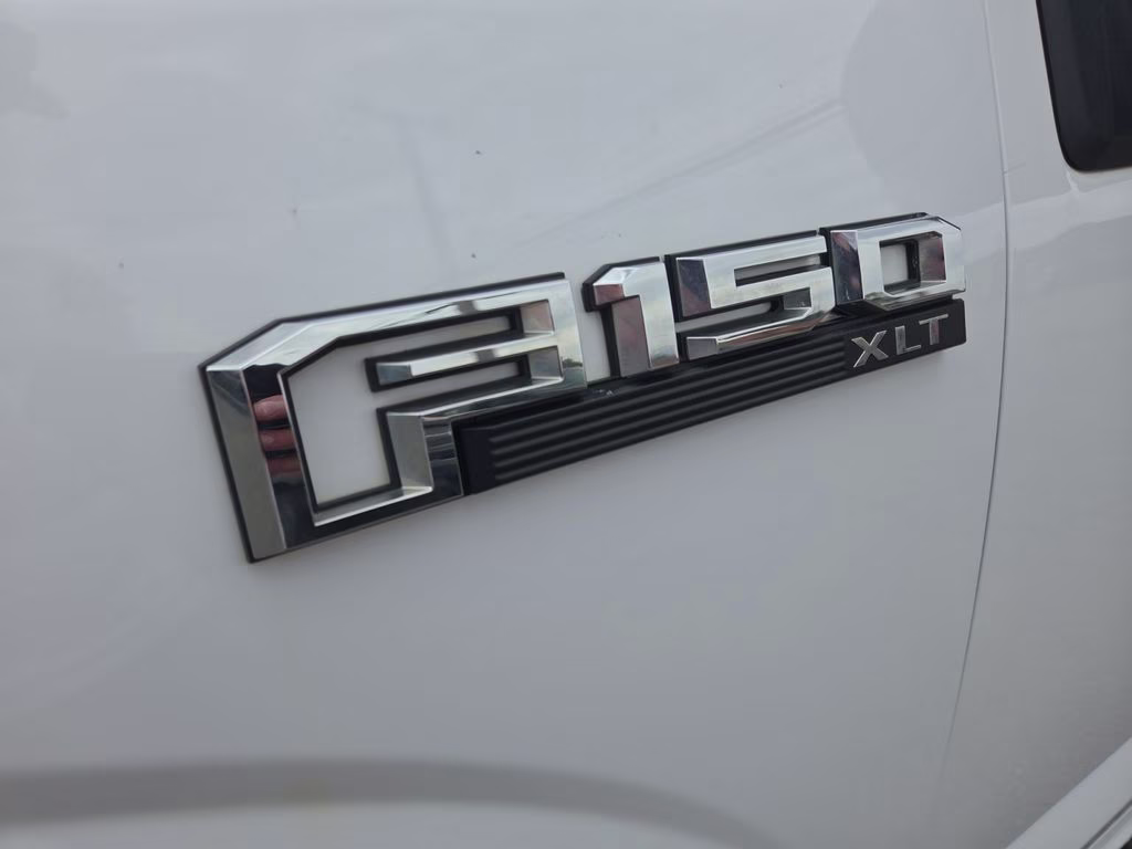 2018 White Ford F-150 XL 4X4 Truck