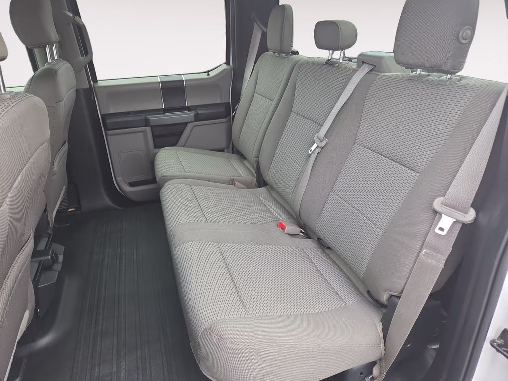 2018 White Ford F-150 XL 4X4 Truck