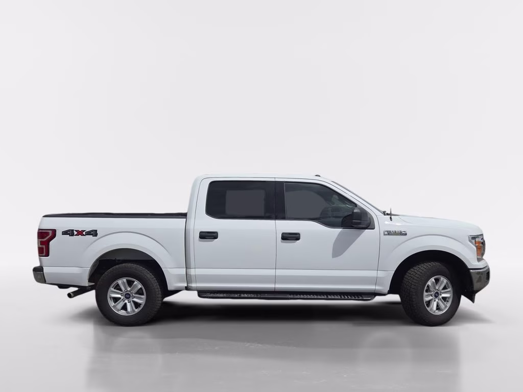2018 White Ford F-150 XL 4X4 Truck