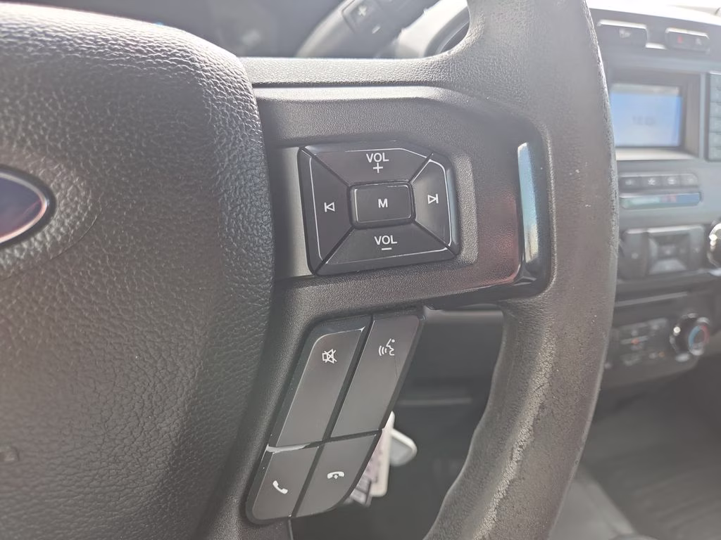 2018 White Ford F-150 XL 4X4 Truck