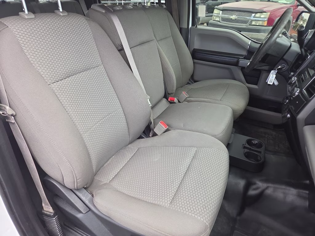 2018 White Ford F-150 XL 4X4 Truck