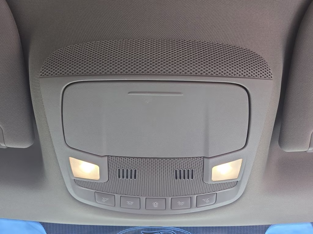 2018 White Ford F-150 XL 4X4 Truck