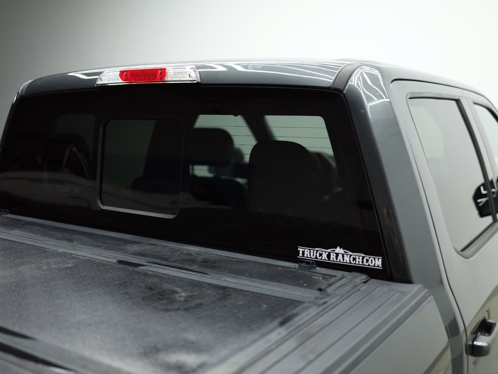 2018 Magnetic Ford F-150 LARIAT 4X4 Truck