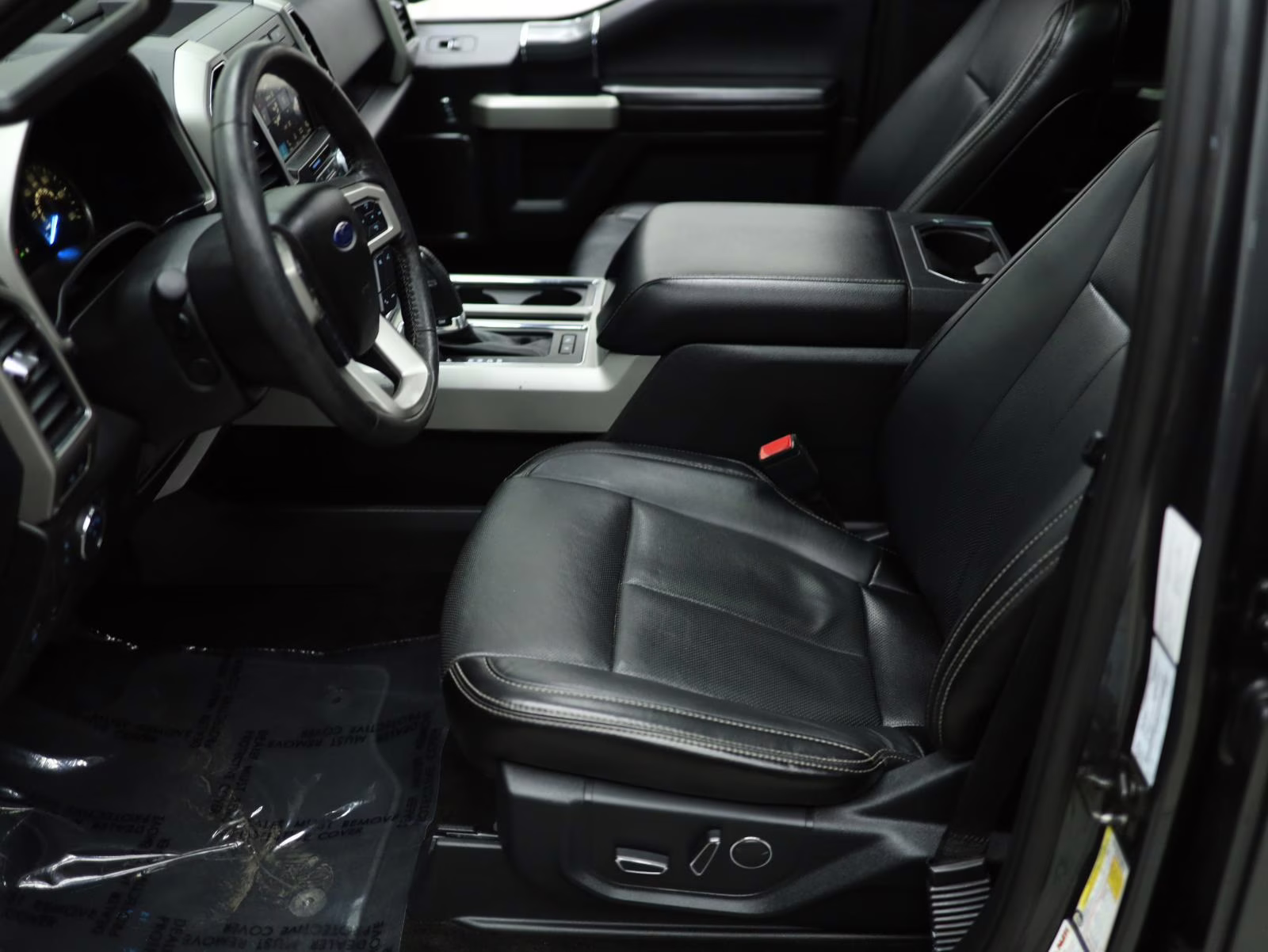 2018 Magnetic Ford F-150 LARIAT 4X4 Truck