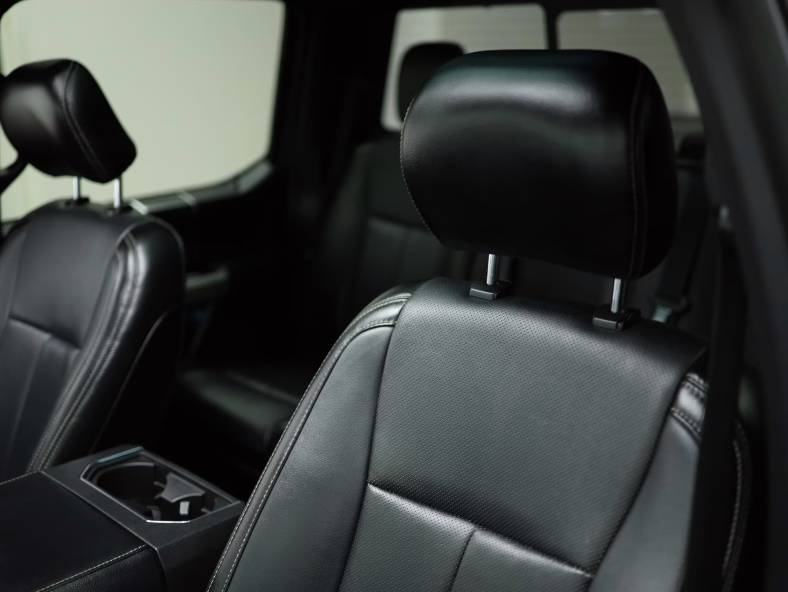 2018 Magnetic Ford F-150 LARIAT 4X4 Truck