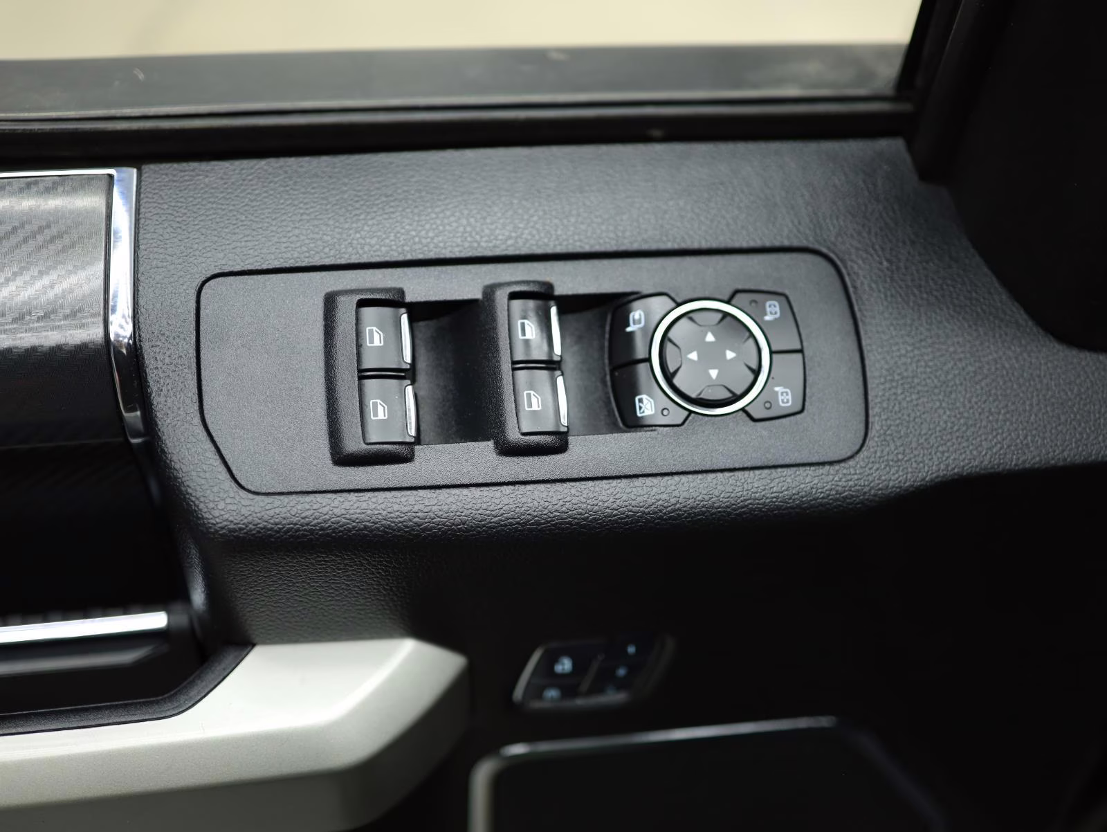 2018 Magnetic Ford F-150 LARIAT 4X4 Truck