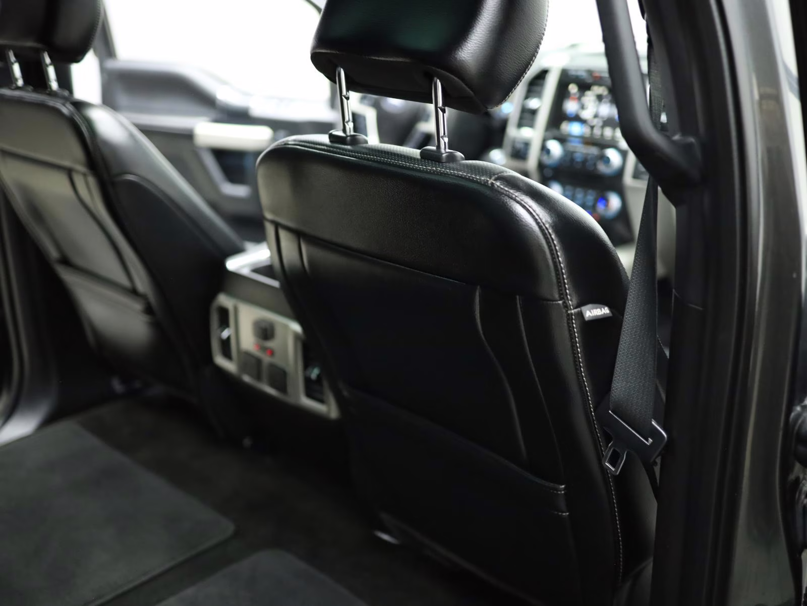 2018 Magnetic Ford F-150 LARIAT 4X4 Truck