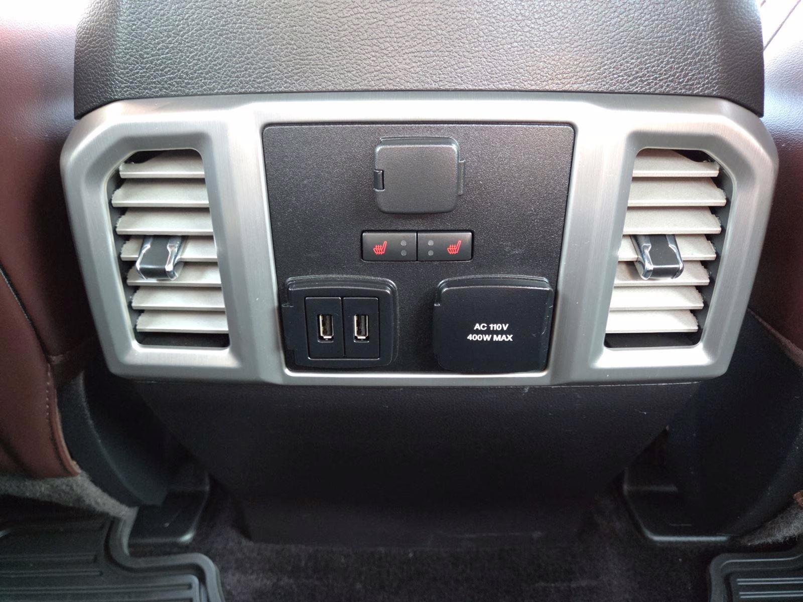 2017 White Platinum Metallic Tri-Coat Ford F-150 PLATINUM 4WD SuperCrew 5.5' Box 4X4 Truck