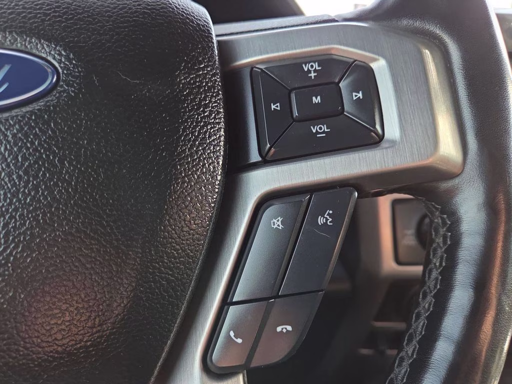 2017 White Ford F-150 Platinum 4X4 Truck