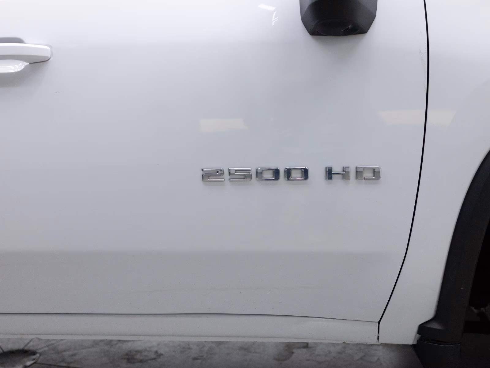 2024 Summit White Chevrolet Silverado 2500HD LT 4X4 Truck