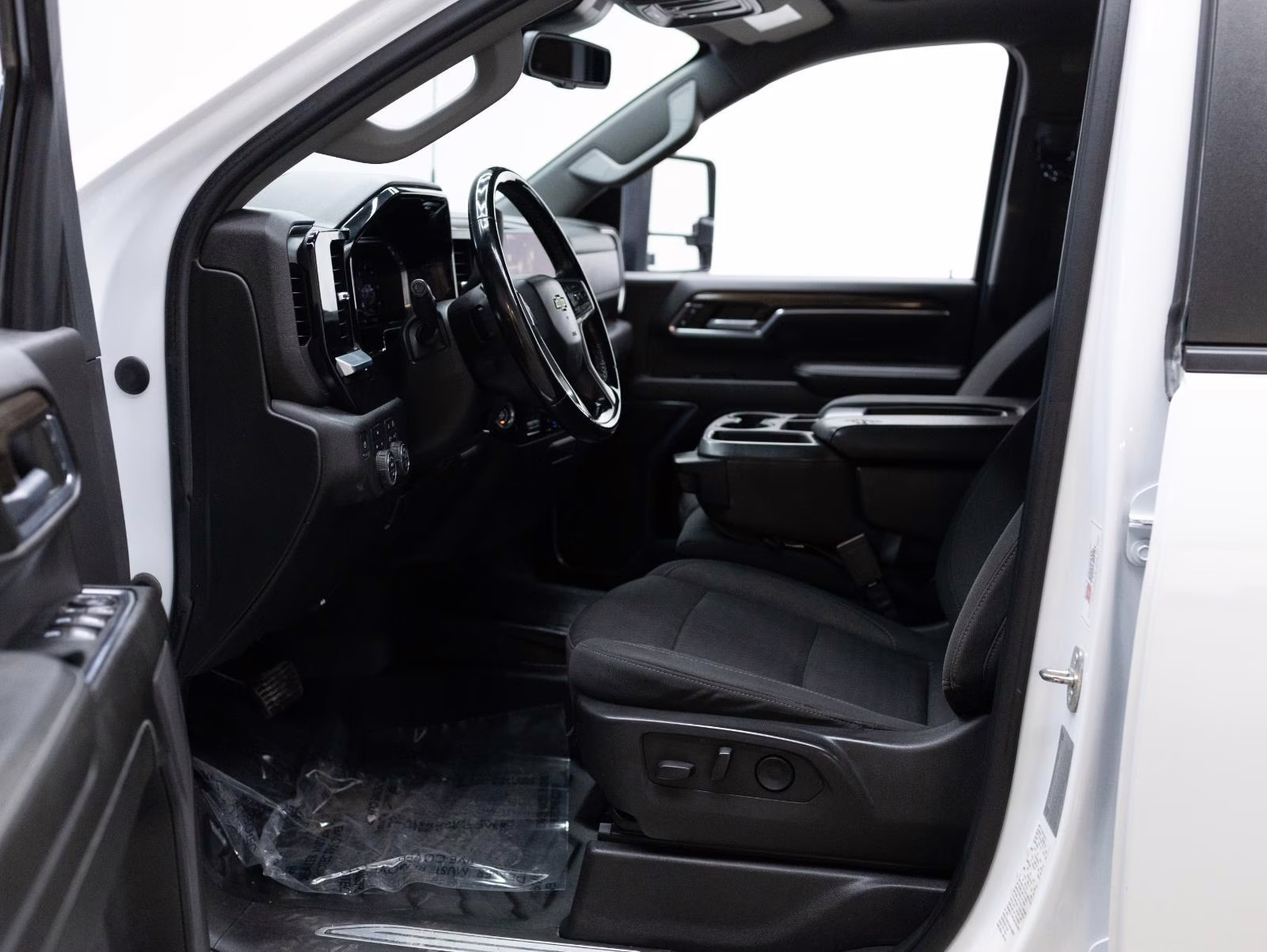 2024 Summit White Chevrolet Silverado 2500HD LT 4X4 Truck