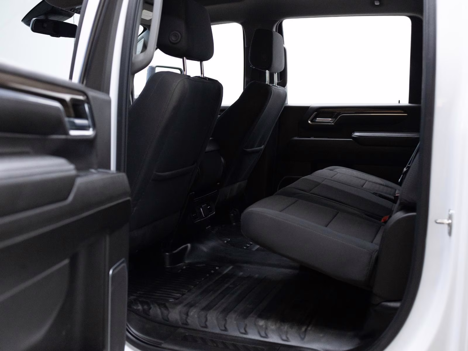 2024 Summit White Chevrolet Silverado 2500HD LT 4X4 Truck