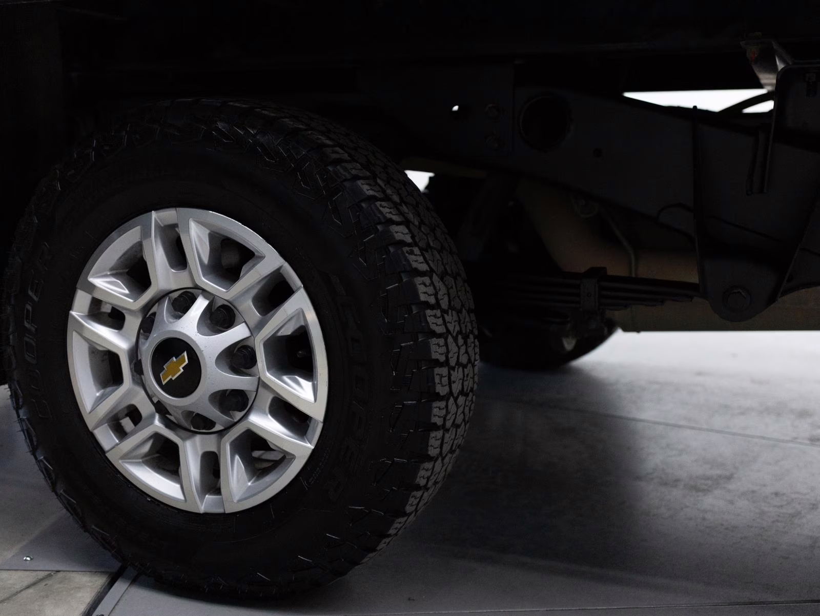 2024 Summit White Chevrolet Silverado 2500HD LT 4X4 Truck