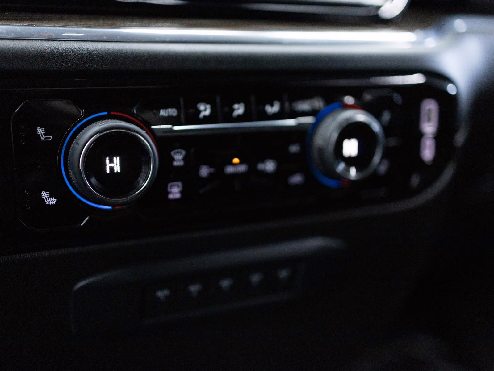 2024 Summit White Chevrolet Silverado 2500HD LT 4X4 Truck