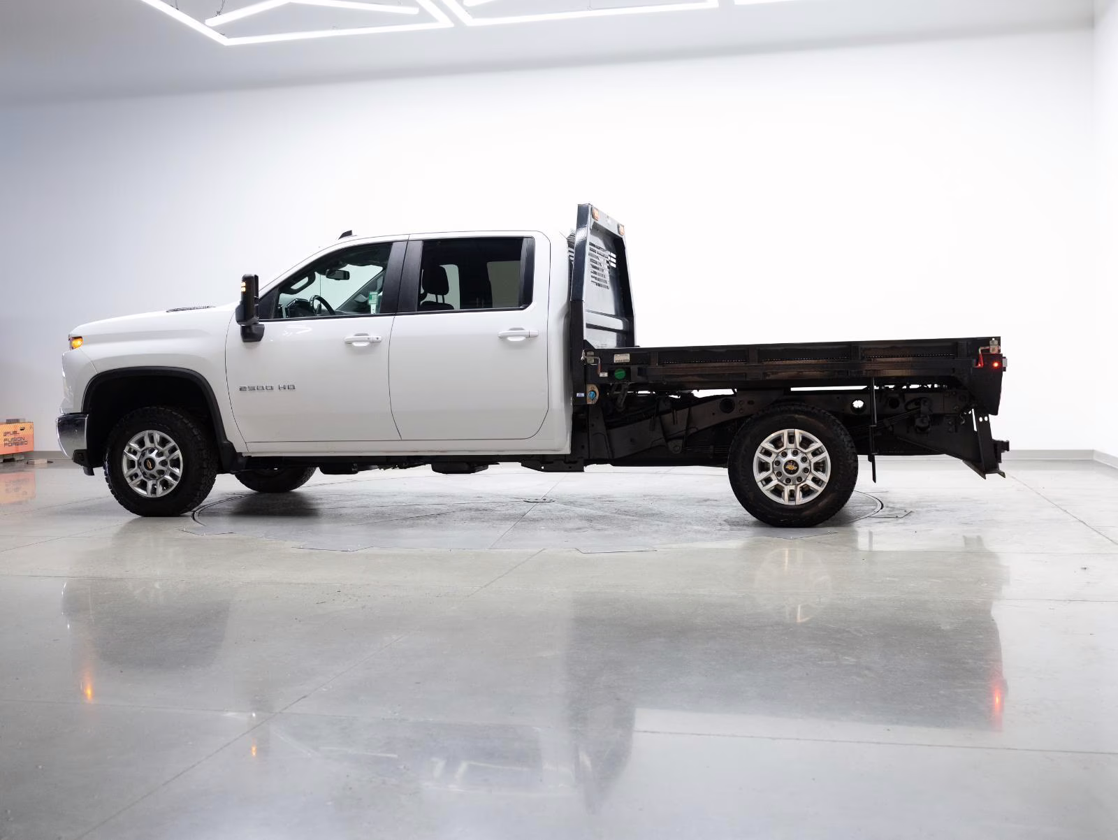 2024 Summit White Chevrolet Silverado 2500HD LT 4X4 Truck